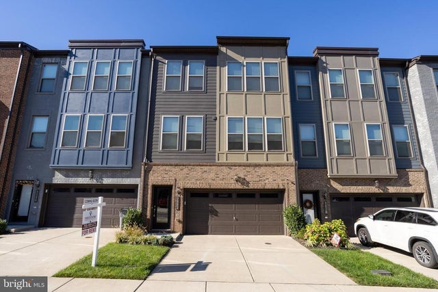 9882 Hopkins Loop, Manassas