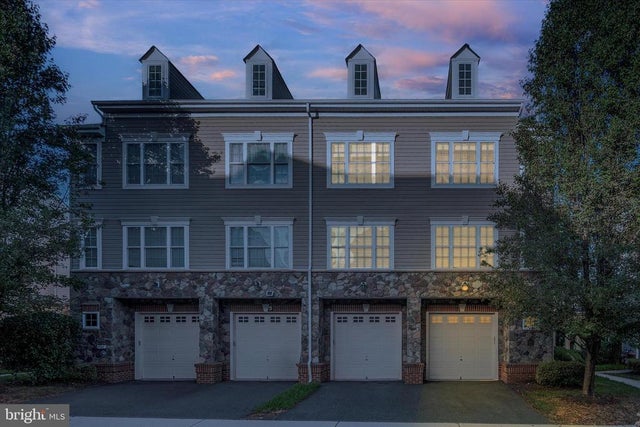 11224 Wortham Crest Cir, Manassas