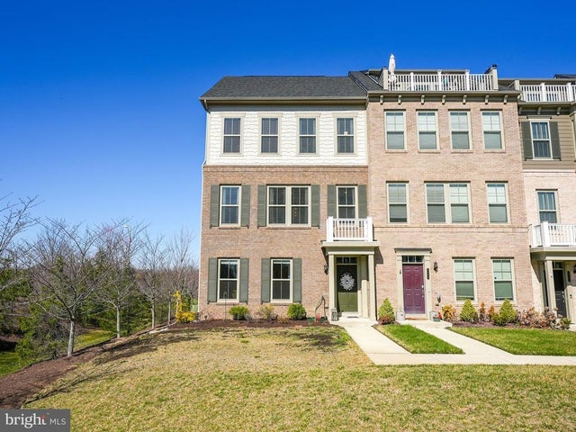 2067 Alder Ln, Dumfries