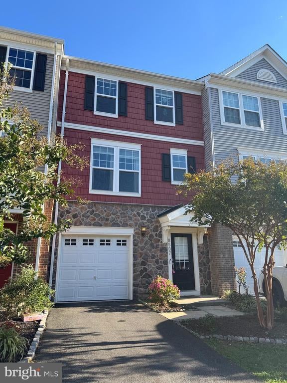 8507 Craggan Ln, Manassas