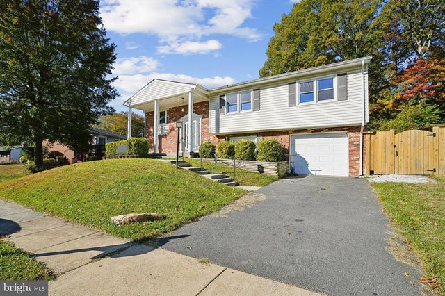 5555 Neddleton Ave, Woodbridge