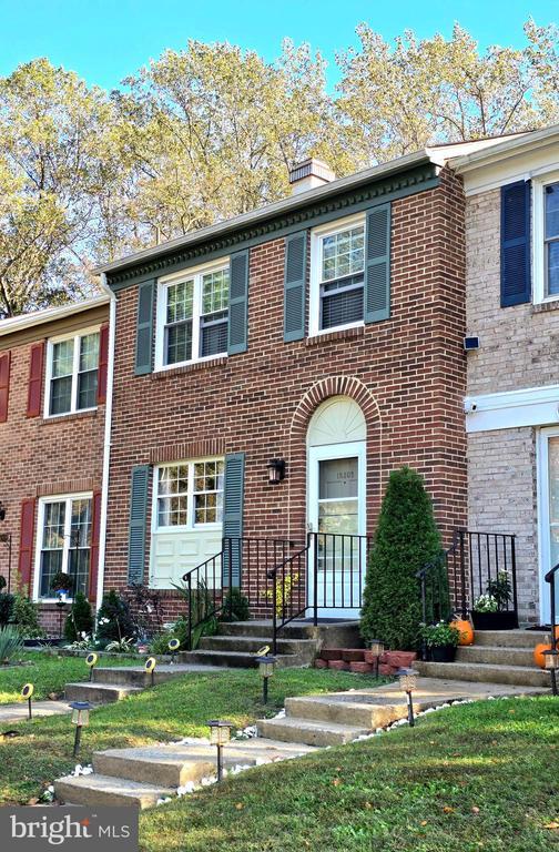 15305 Blacksmith Ter, Woodbridge