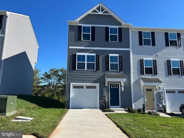 310 Sophie St, Strasburg