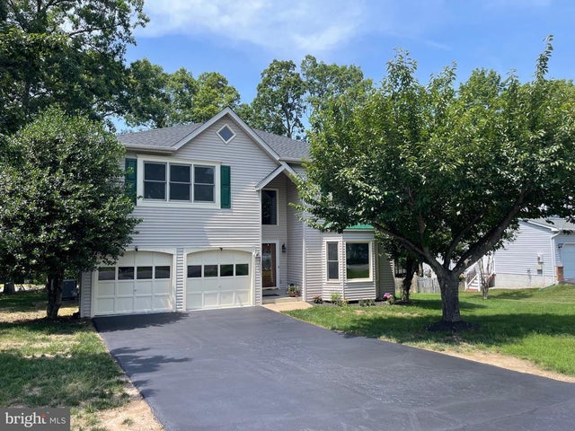 4209 Oakhill Rd, Fredericksburg