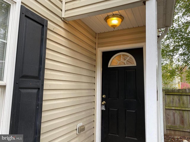 241 Cambridge St #b, Fredericksburg