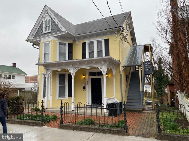 522 N Loudoun St #1, Winchester