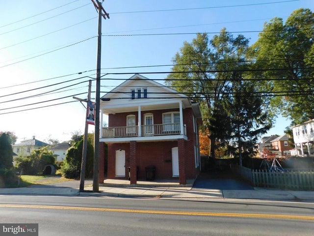 413-1/2 E Cork St, Winchester