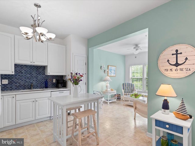 38112 E Chester Ln #205, Ocean View