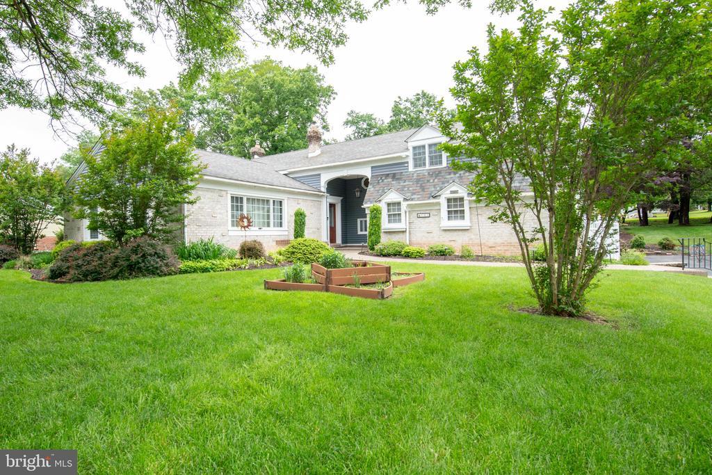 Photo of Listing #PABU2101366