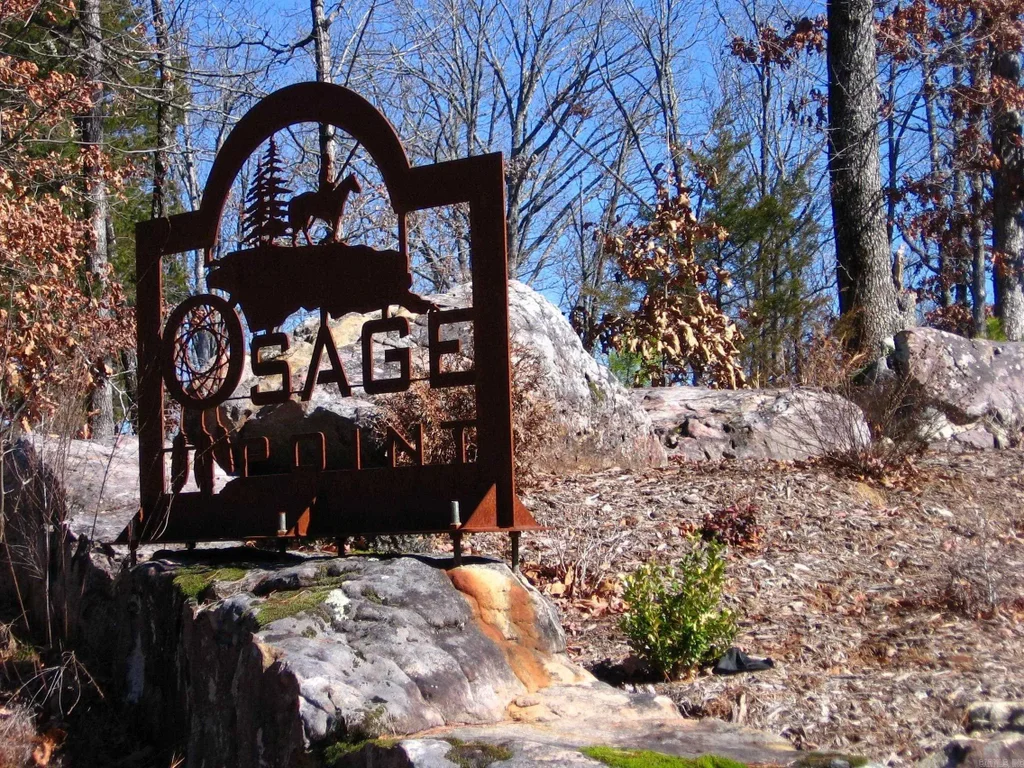 135 Osage Point, Fairfield Bay