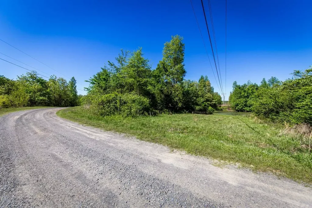 00 Buena Vista Road, Clinton