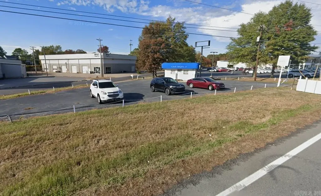 5810 Warden Road, Sherwood