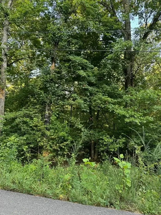 Woodland Hills Road, Hardy