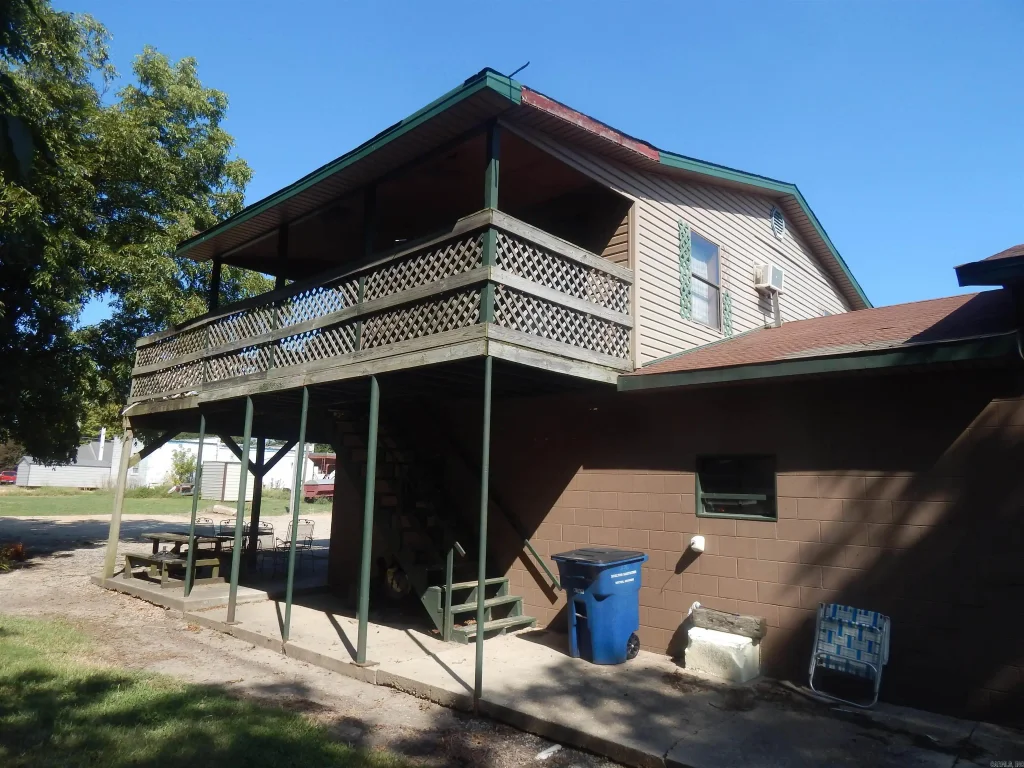 203 S 2 St, Marmaduke