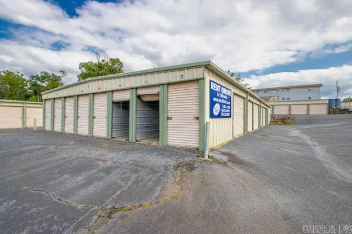 402 Section Line Street, Malvern