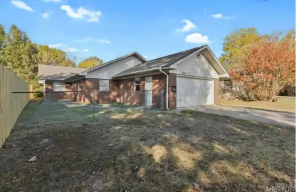 2004 Hairston Avenue, Conway