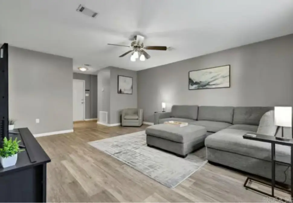 2004 Hairston Avenue, Conway