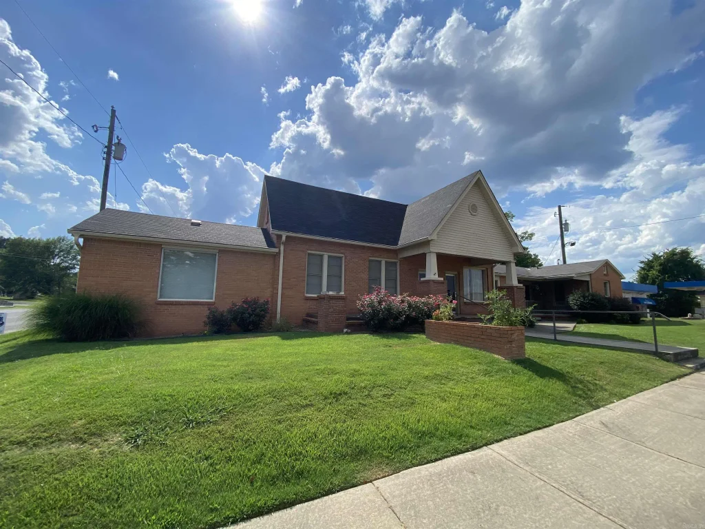 756 Main St, Danville