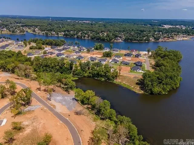 6073 Majestic Waters, Benton