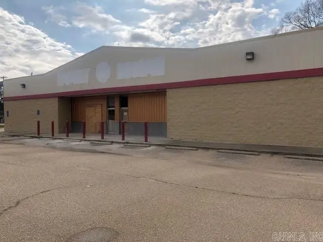 210 S Main, Junction City