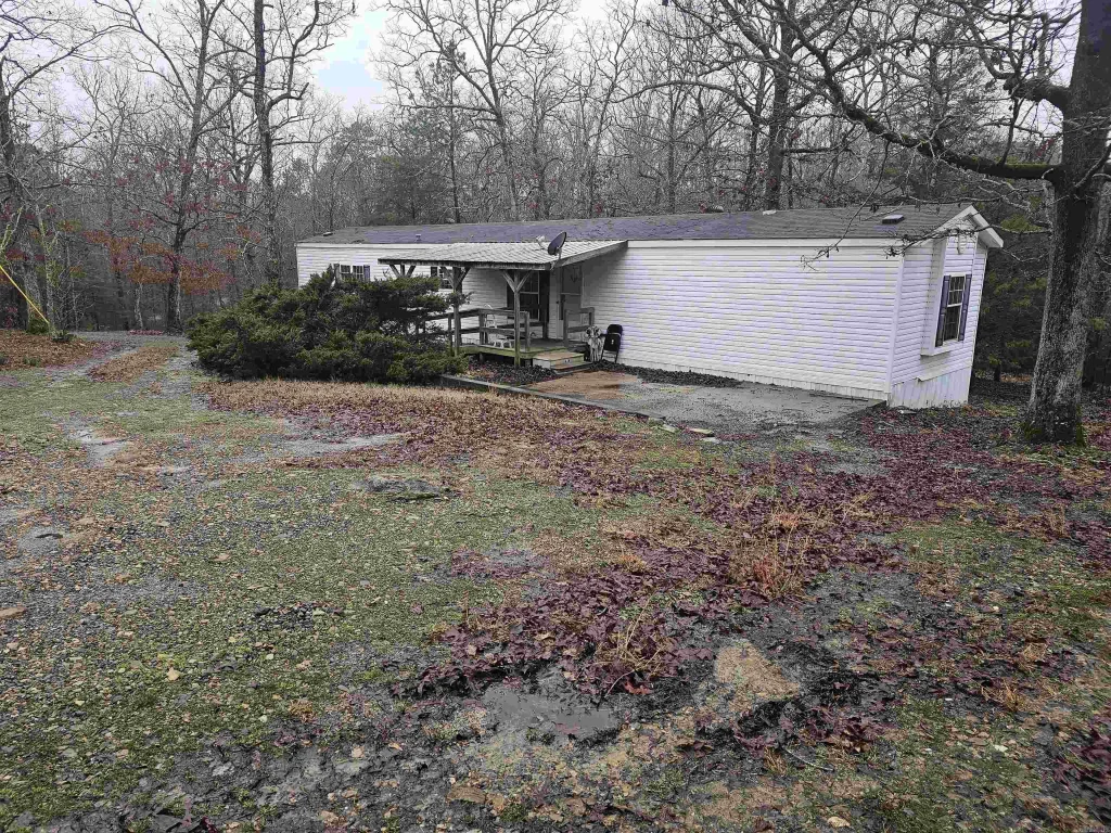 Ukn Confidential, Mena