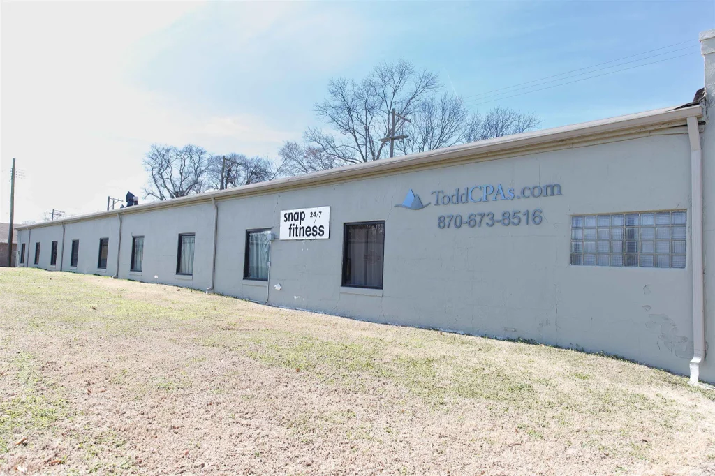 111 W 6th Street, Stuttgart