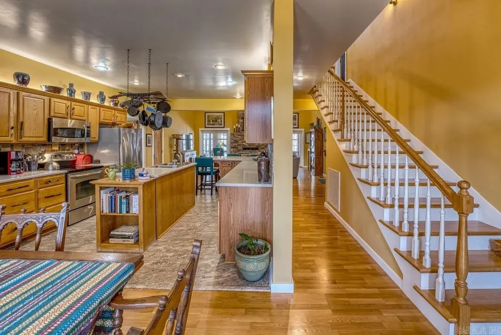 6122 Scenic Valley Drive, Harrison