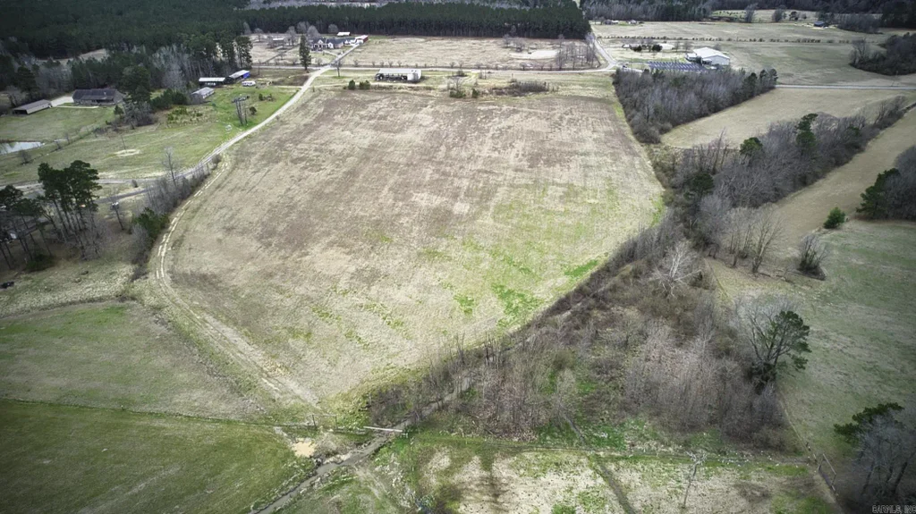 9029 E Fairview Road, Hensley