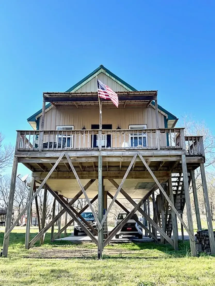 89 B E Valley Drive, Hardy