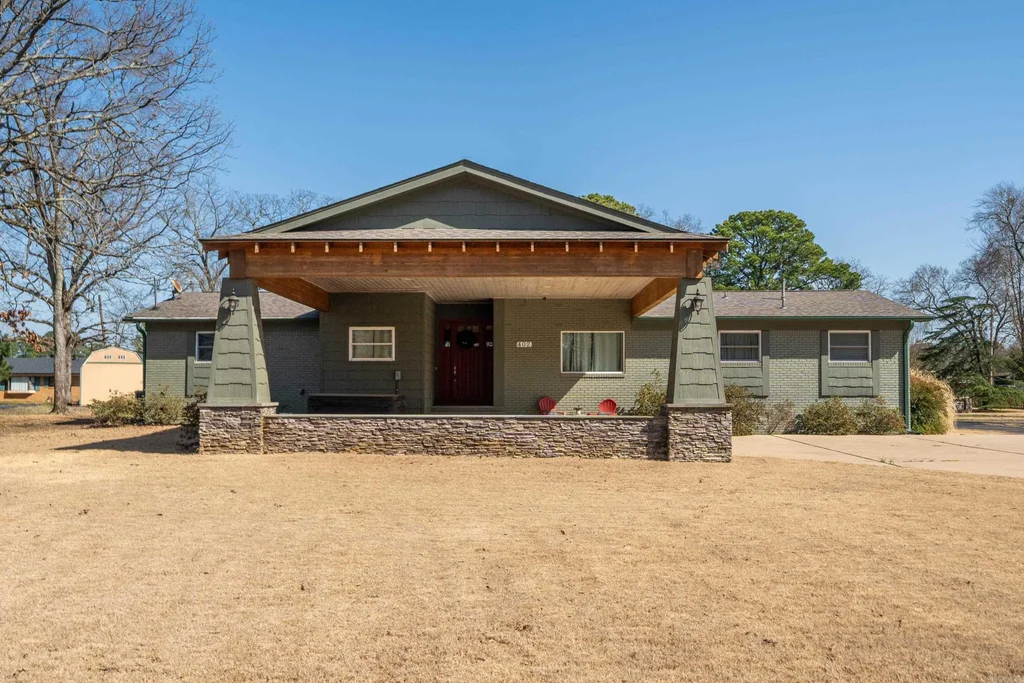 402 Caroline Acres Point, Hot Springs National Park