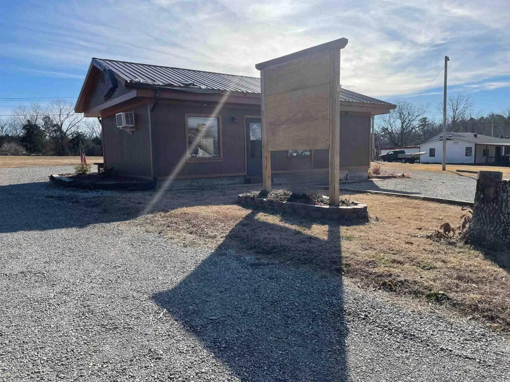 11168 Hwy 5 South, Mountain Home