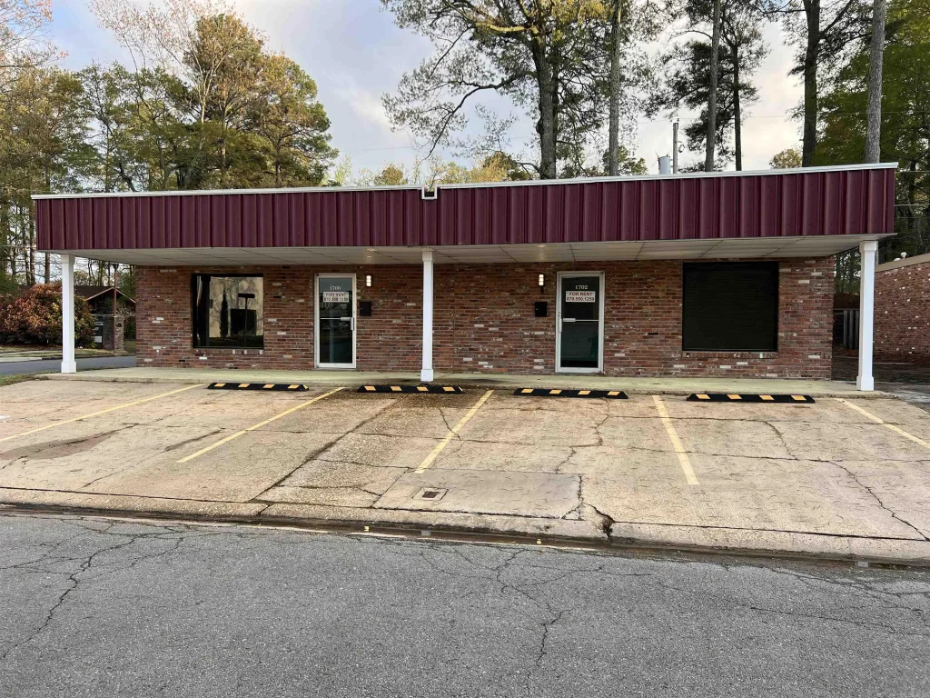 1702 Doctors Drive, Pine Bluff