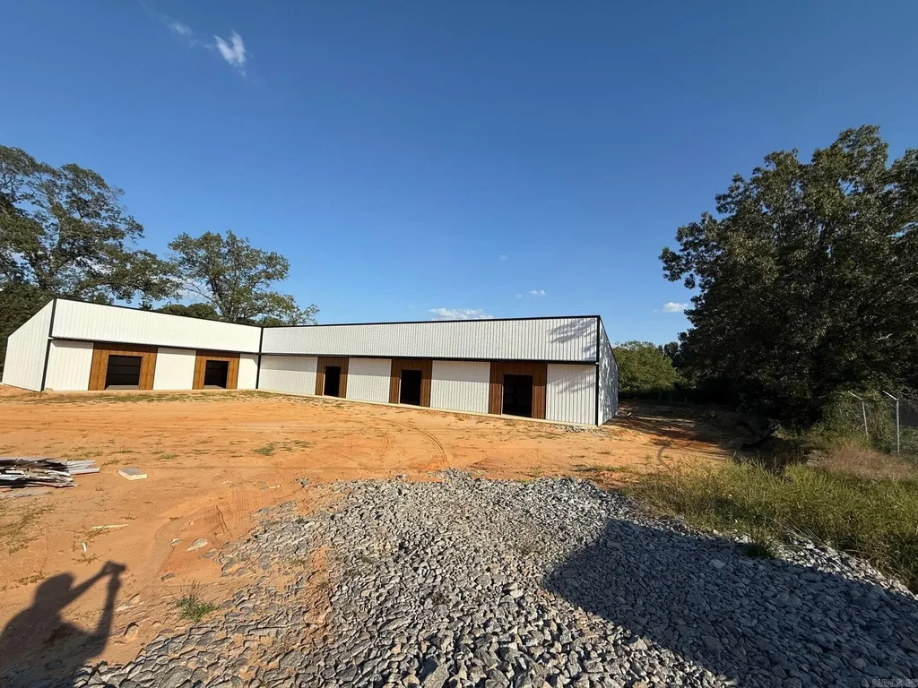 2180 Congo Passover, Benton