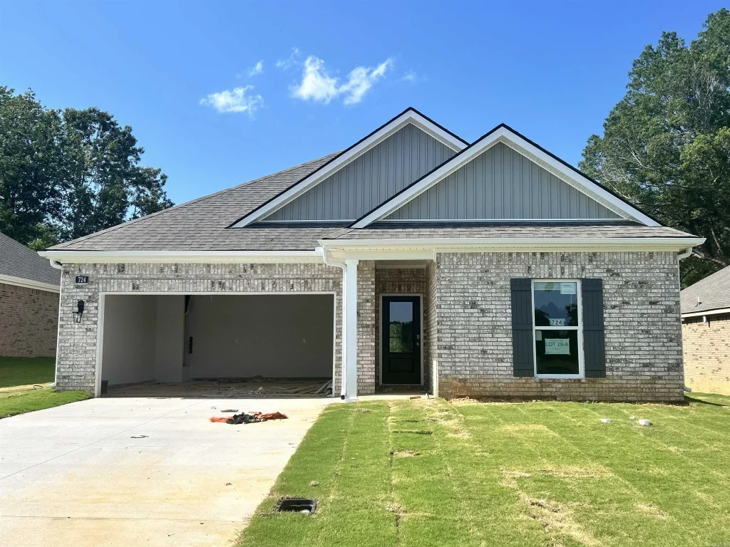 724 Edgemont Circle, Jonesboro
