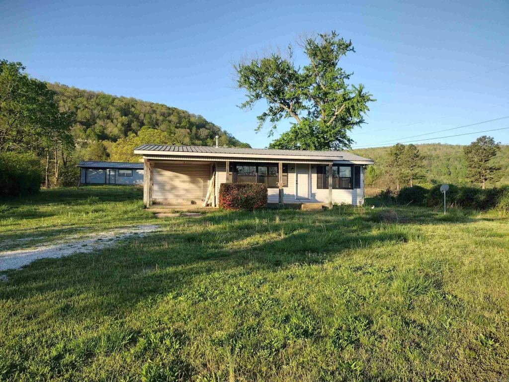 17251 Hwy 66, Mountain View