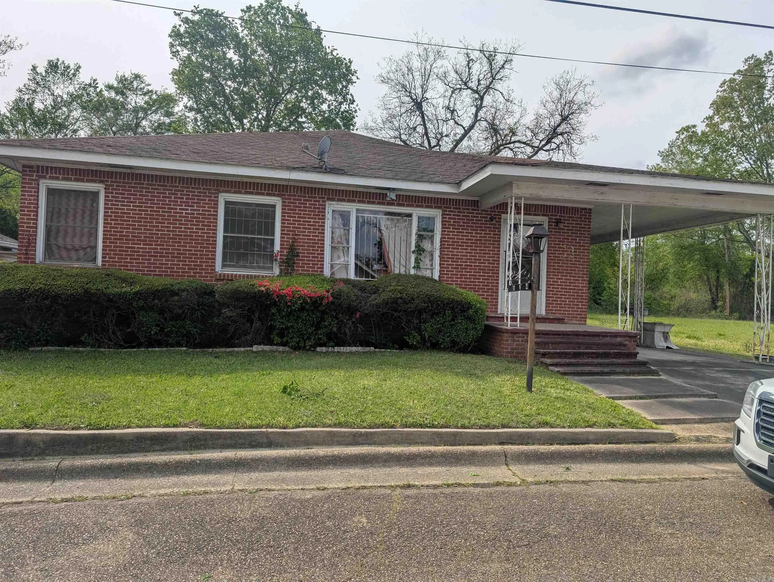 604 Short Ave, Camden