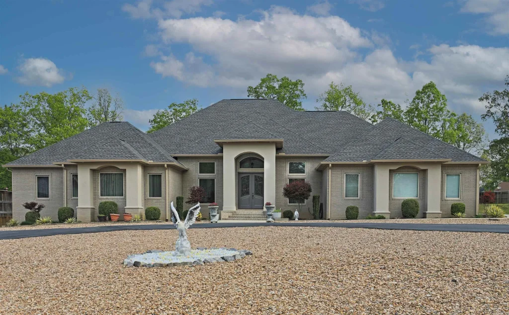 2780 Shoemaker Road, Sheridan