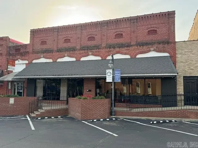 107 N Marr Street, Pocahontas