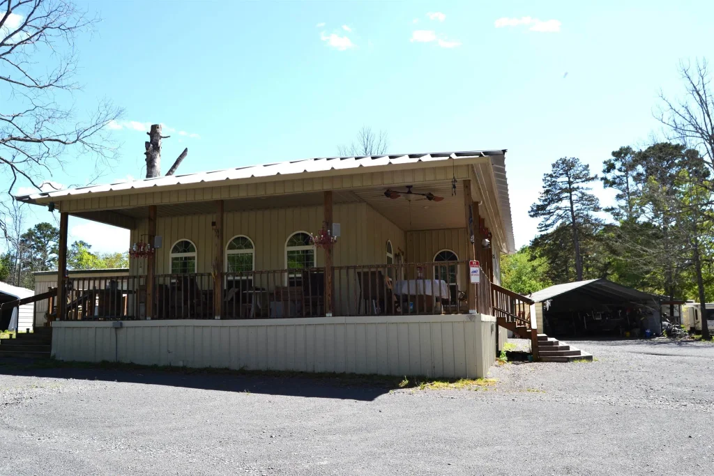 268 Robin Trail, Higden