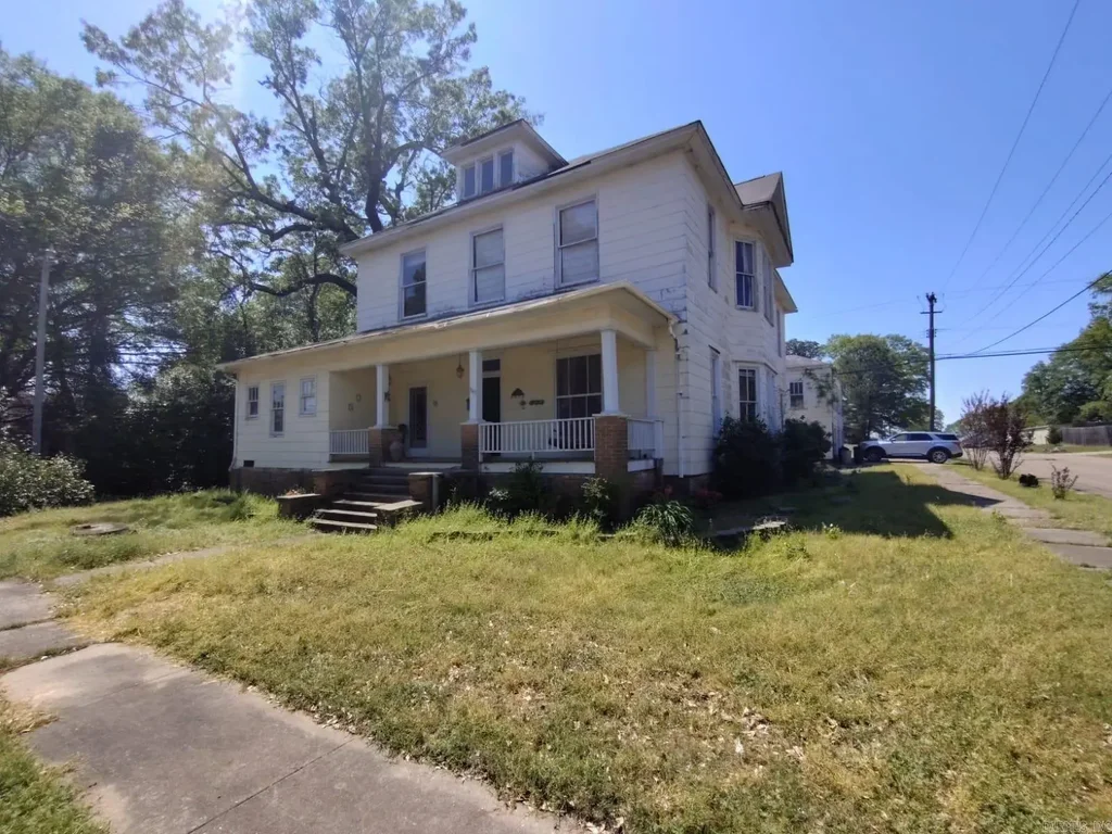 947 Pecan Street, Texarkana