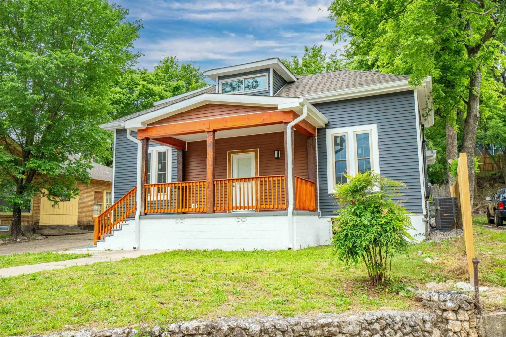 207 Hagen Street, Hot Springs