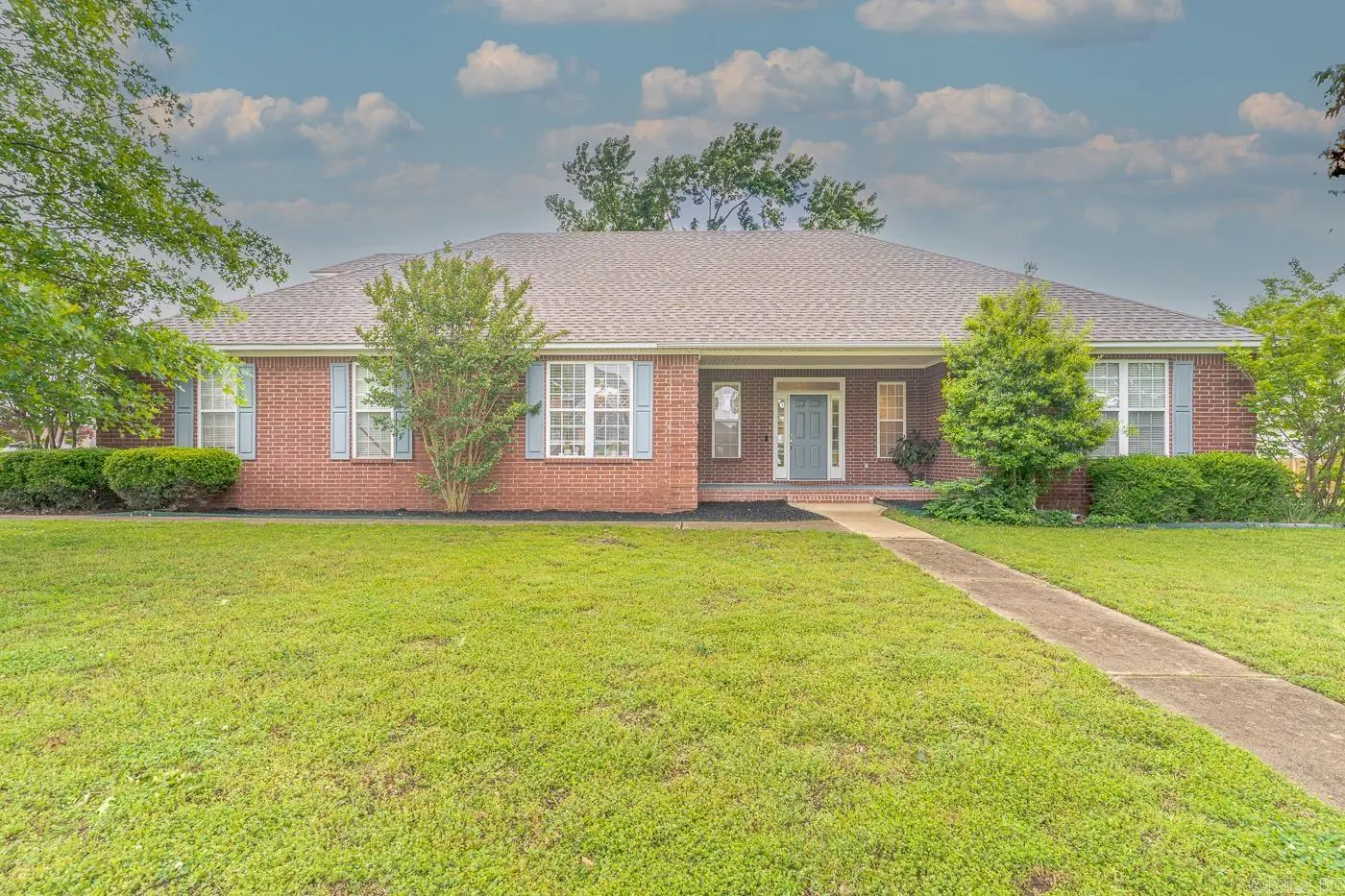 1010 Brownstone Dr, Jonesboro