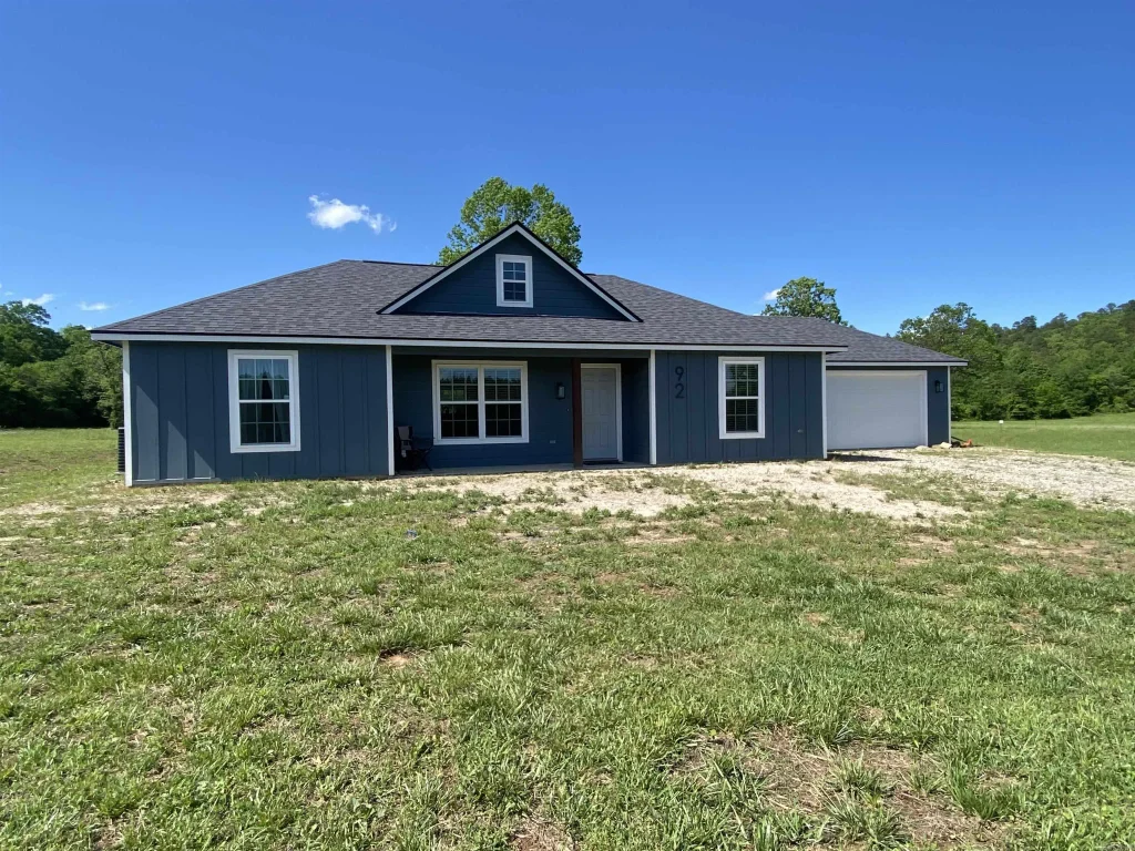 92 Reva's Way, Story