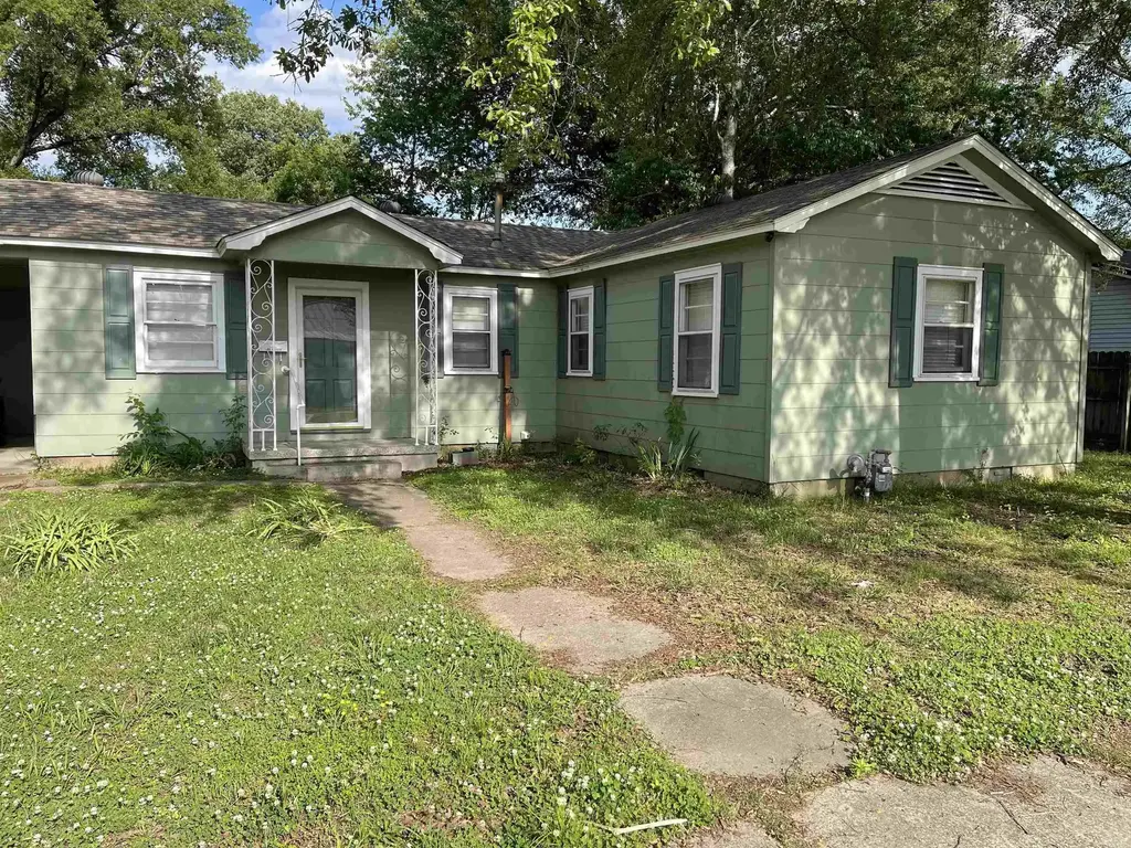 108 Nathan Dr, Wynne