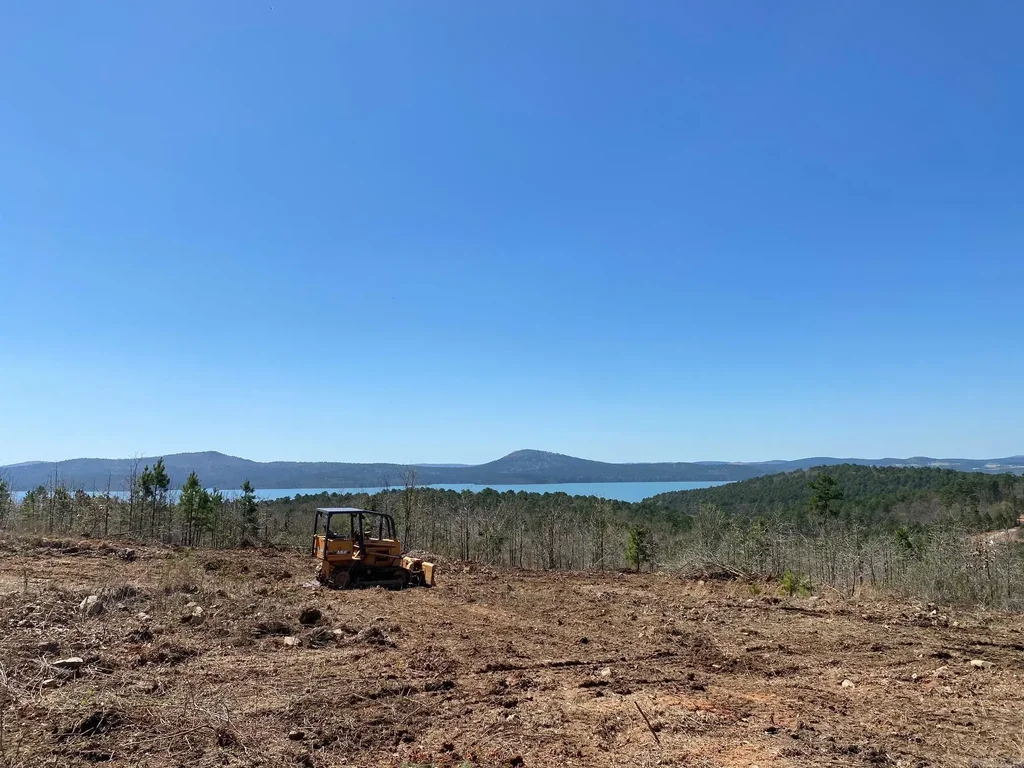 21621 Waterview Drive, Roland