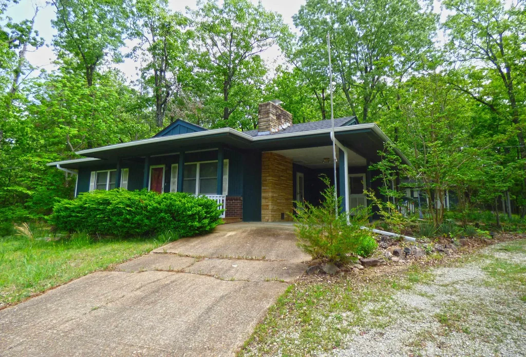 275 Okmulgee Drive, Cherokee Village