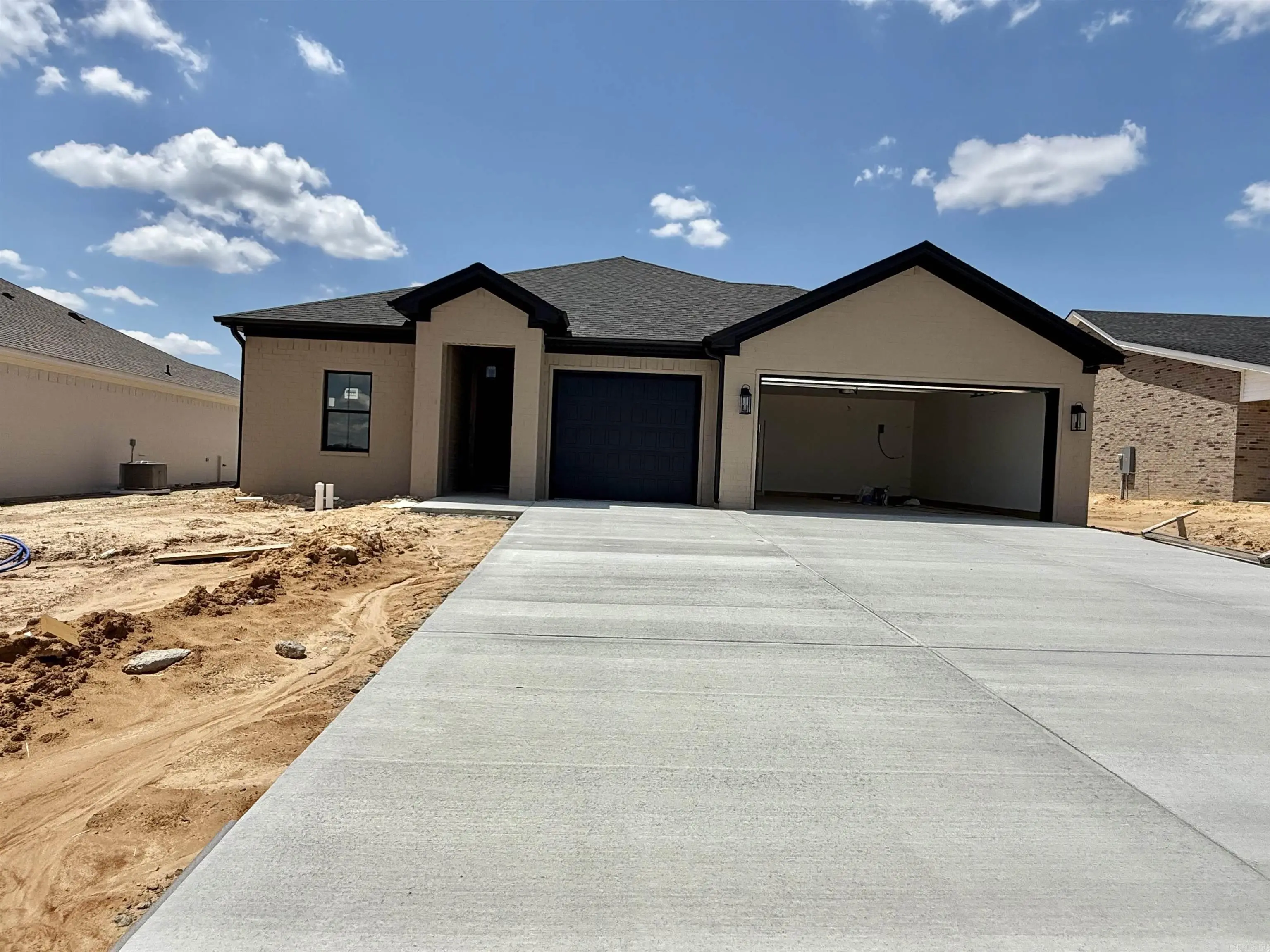 228 Kelton Lane, Hensley