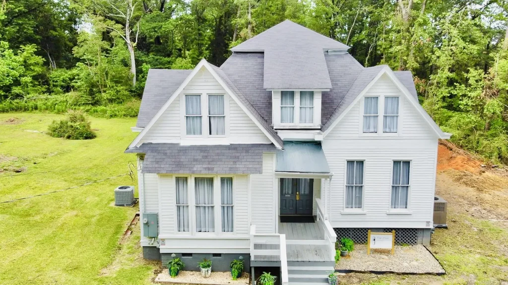 124 Clifton Street, Camden