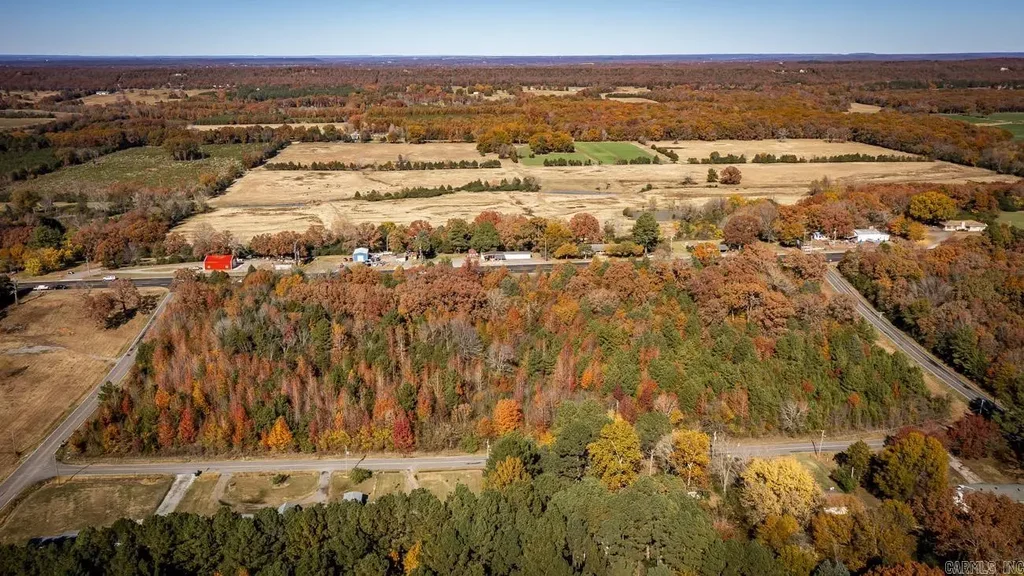 1 Skunk Hollow Road, Conway