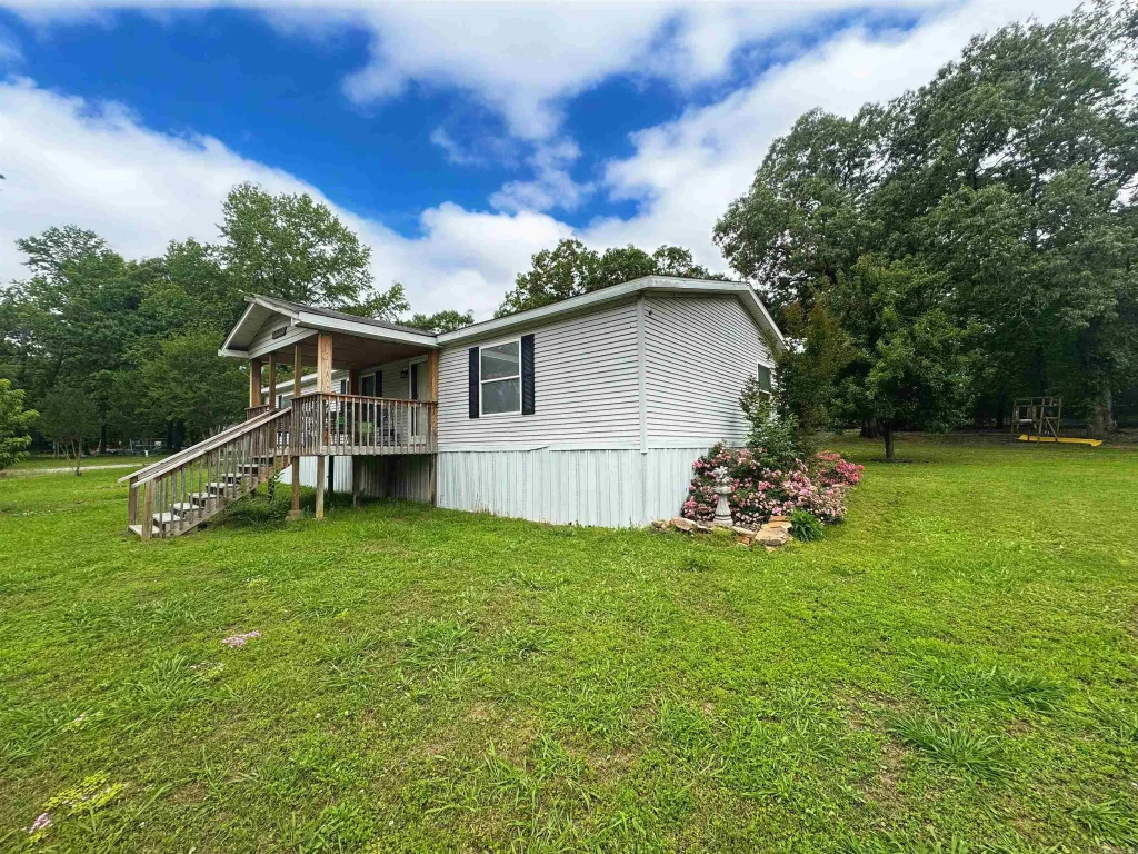 112 Ashley Place, Searcy